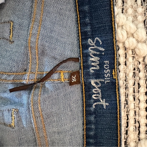 FOSSIL LOW RISE JEANS SIZE 28 - Picture 5 of 10